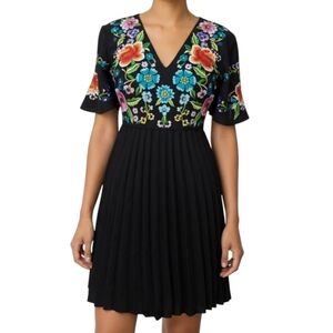 ASOS Embroidered Floral Mini Dress Black Pleated Skirt V-Neck Boho Festival SZ 0